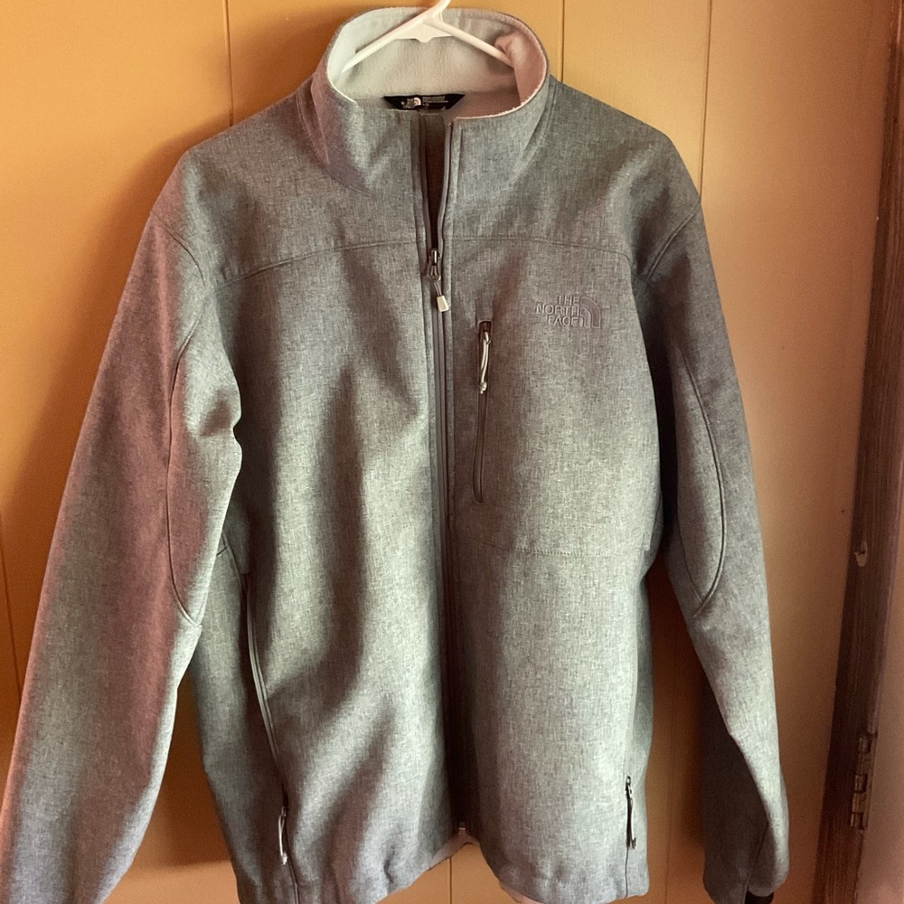 Men’s North Face jacket